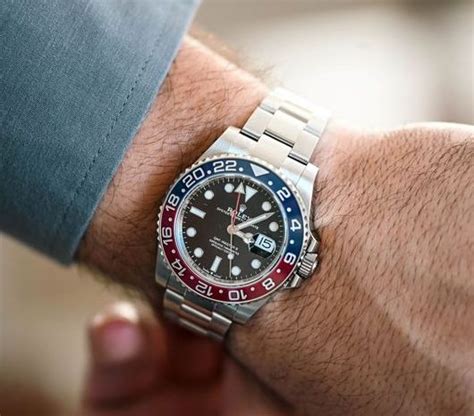 How to Wind and Set a Rolex – Happy Jewelers .